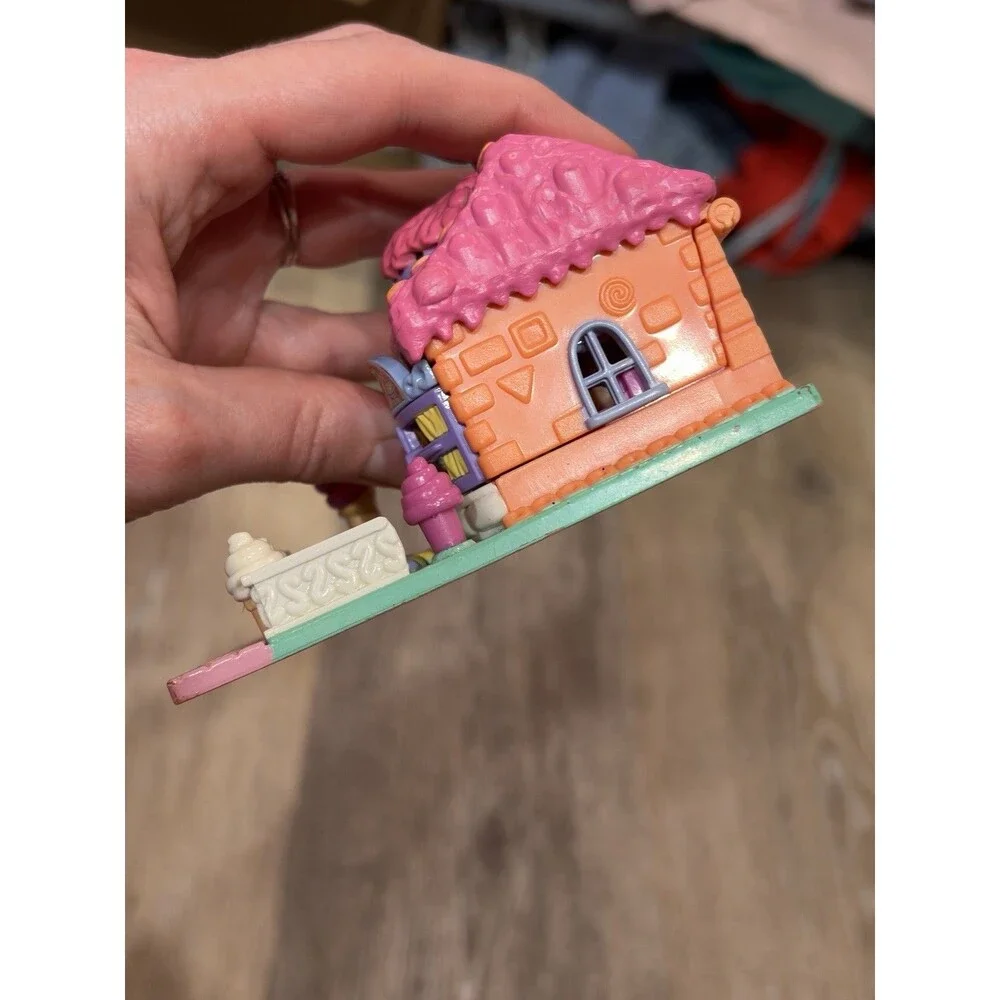 Vintage 1995 Poly Pocket Ice Cream Parlor Scented Play Set With Doll